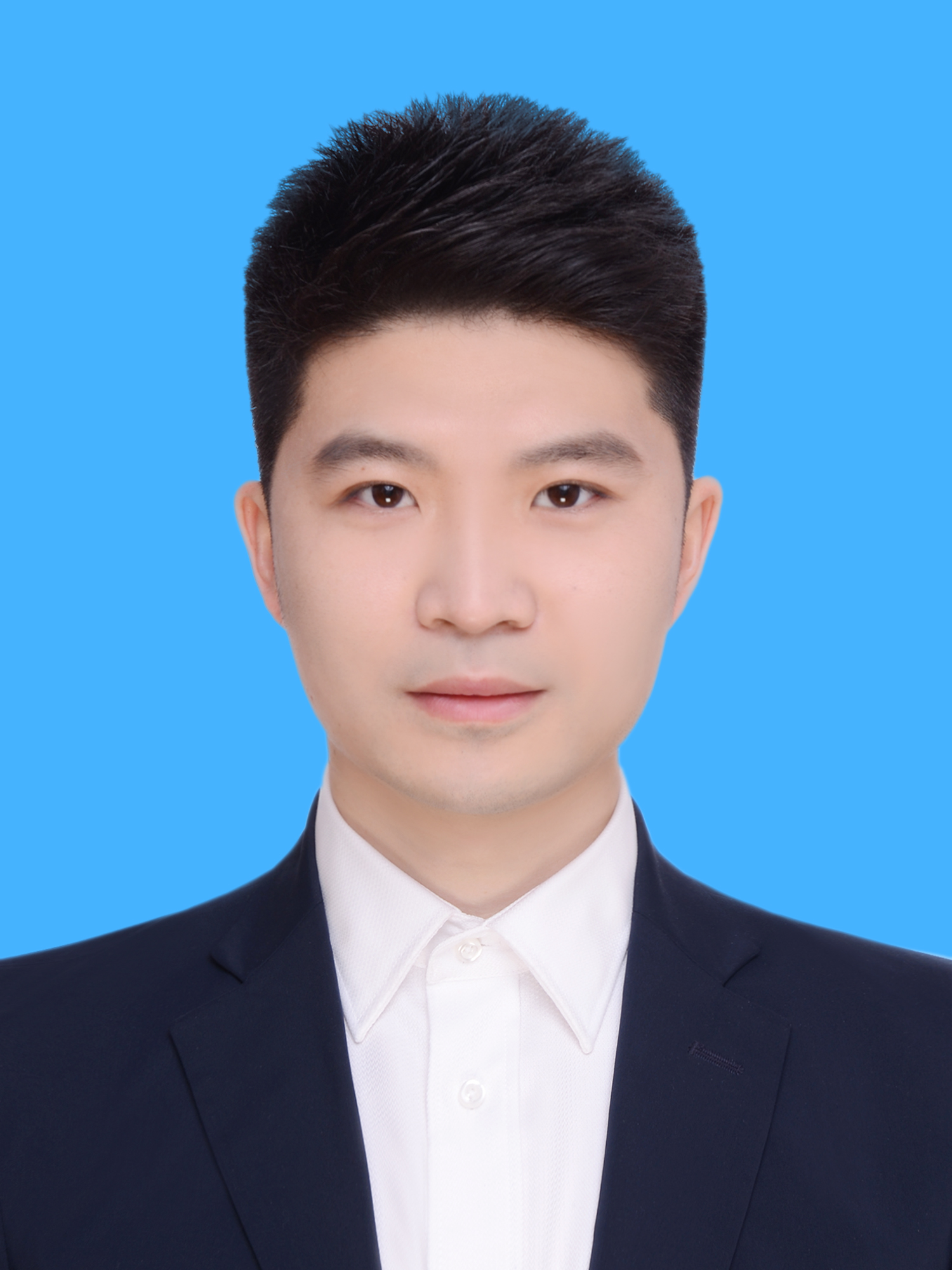路惠程，党员，助教，硕士，毕业于吉林省委党校马克思主义哲学专业。2020年9月来校，承担“思想道德与法治”课程的教学任务。