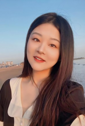 辛琦，党员，助教，硕士，毕业于吉林农业大学社会工作专业。2023年8月来校，承担“习近平新时代中国特色社会主义思想”课程的教学任务。