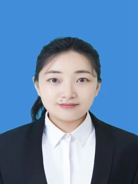 于菲，助教，硕士，毕业于 长春理工大学马克思主义理论专业，2024年3月来校，承担“形势与政策”课程的教学任务。